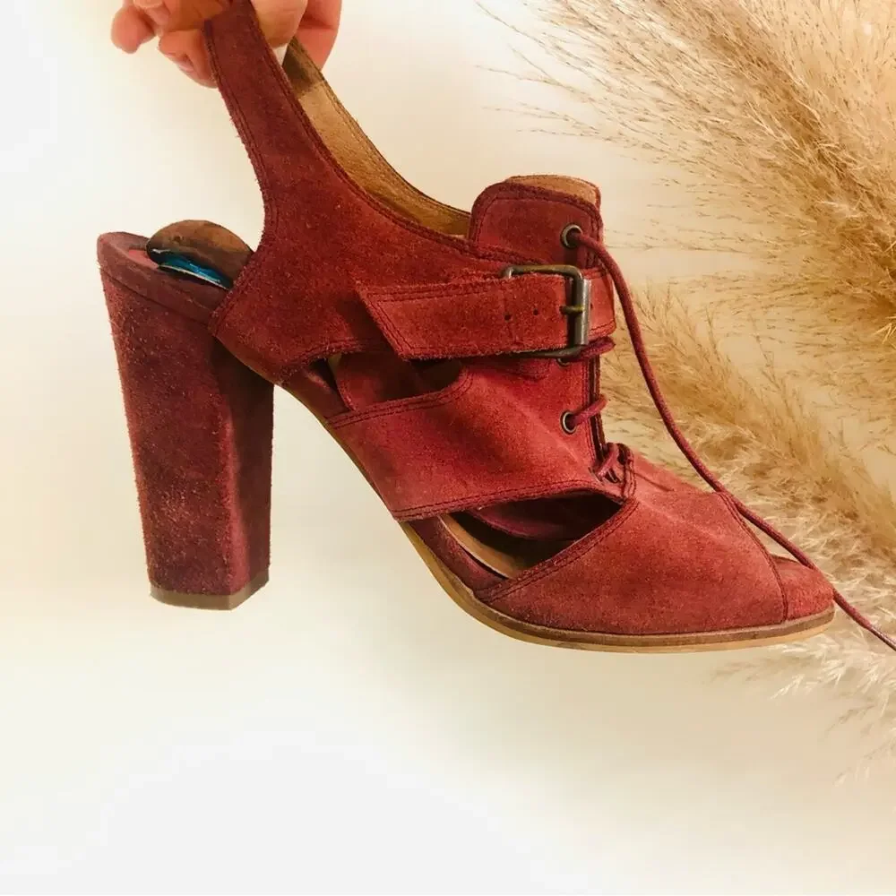 ANTHROPOLOGIE SCHULER SONS Maroon Burgundy Sling Back Lace Block Heels Sandals - Picture 2 of 12